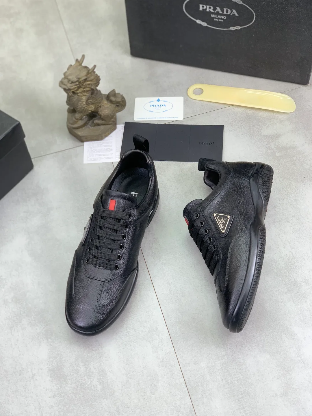 Men's Men's Shoes P400💰[New Style] The latest classic model of high-quality PRADA breathable and comfortable men's shoes is now on the official website, 1:1 copied, synchronized in Hong Kong, and on the same catwalk; all made of calfskin with breathable mesh fabric ➕Imported soft and comfortable sheep Leather lining, 🍡🍡original rubber outsole is non-slip and wear-resistant; comfortable to wear, attractive style, fine workmanship, and simple and neat shoe last, showing a man's courage and toughness, 👍size 38 to 44; 3⃣️colors🉑️ to choose from